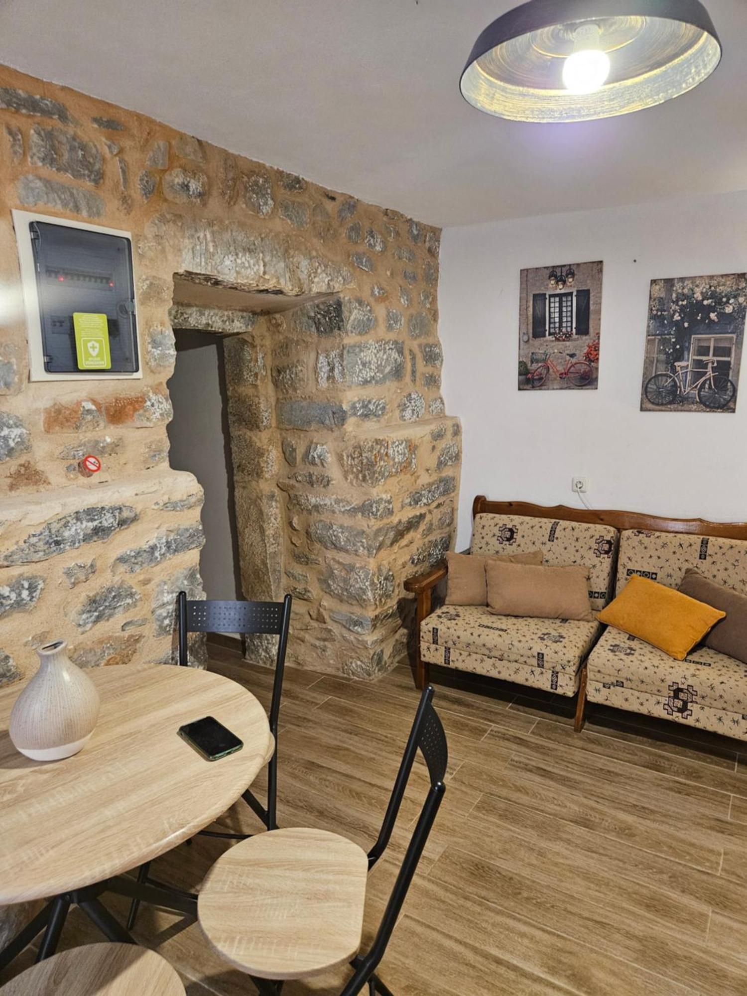 Kamares Stone House 1 Apartment Alika Ngoại thất bức ảnh